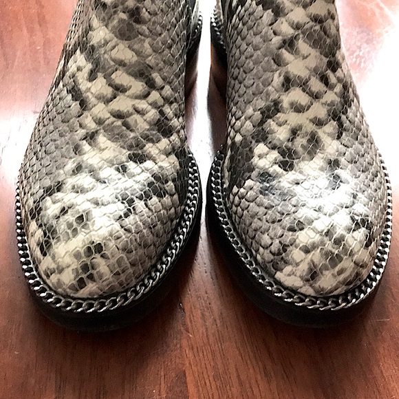 The Wishbone Collection Ankle boots - Picture 1 of 6